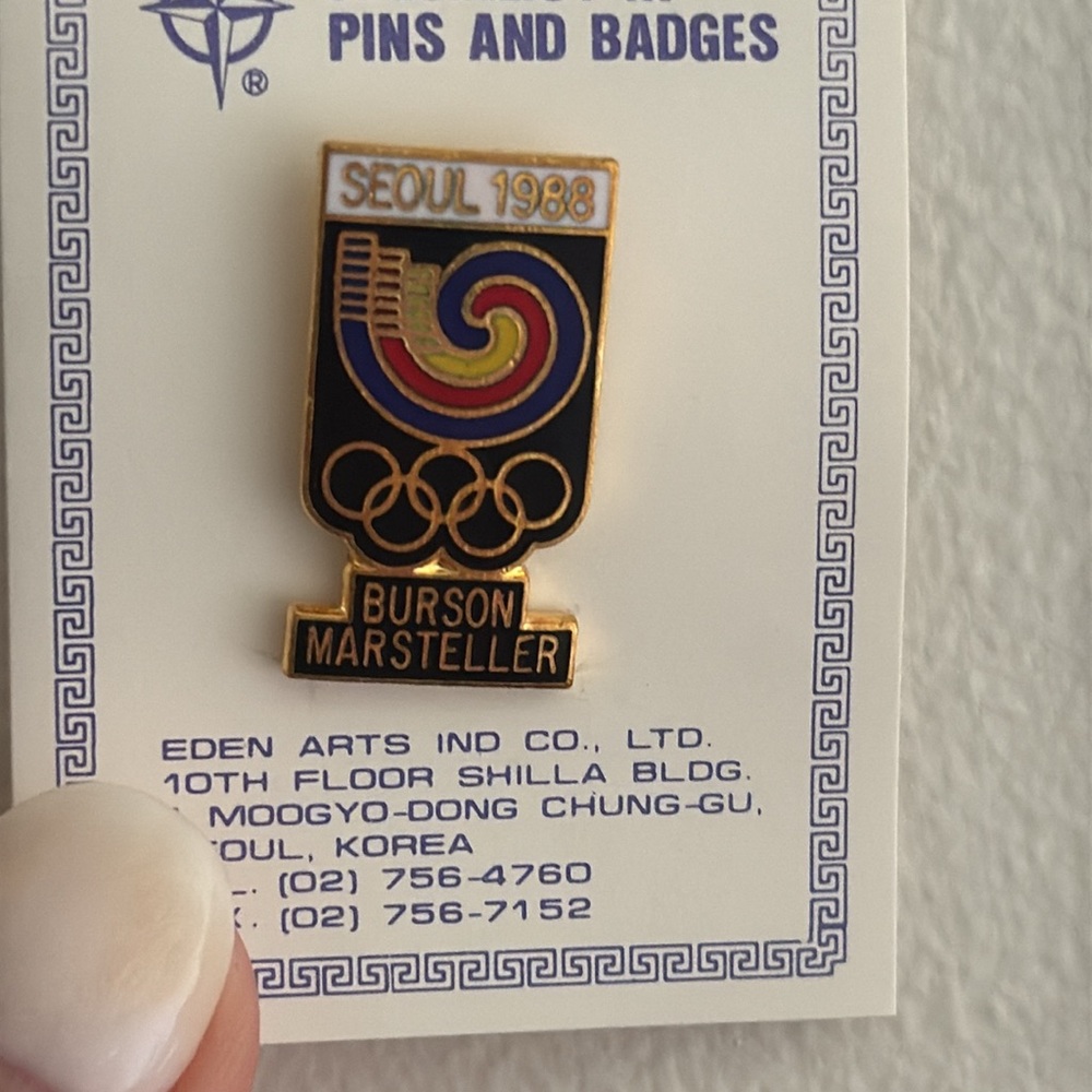 Vintage collectors Seoul 1988 Olympics Burson Marsteller collector’s pin